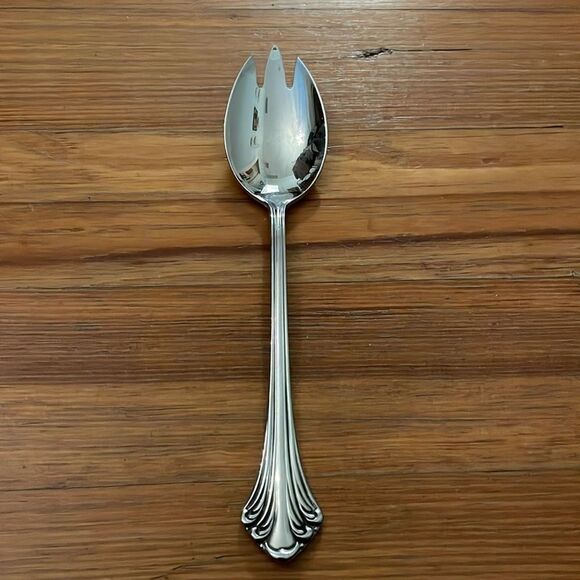 Towle Colonial Plume Stainless Serving Spoon Tablespoon 8 5/8" Discontinued - Picture 6 of 7